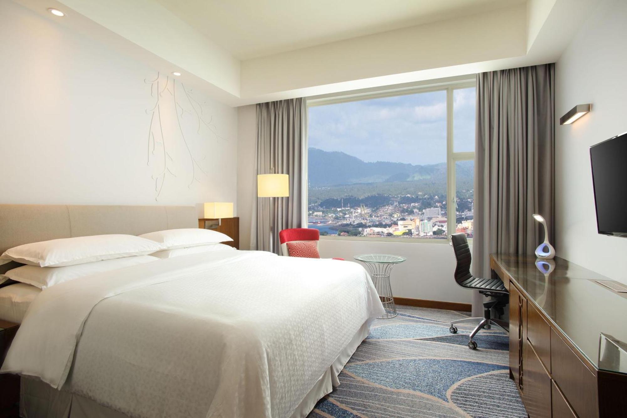 Four Points By Sheraton Manado Ngoại thất bức ảnh